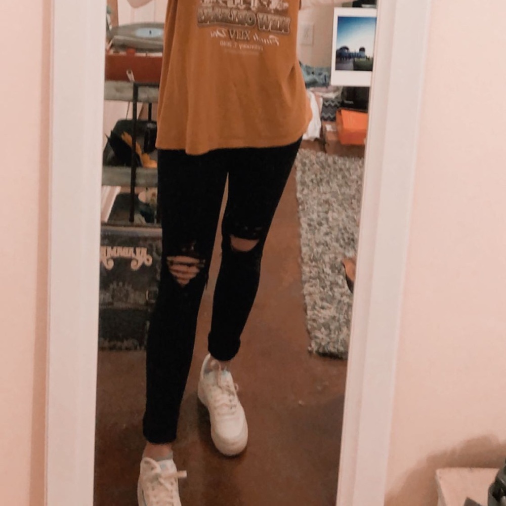 American Eagle black ripped jeans/jegging